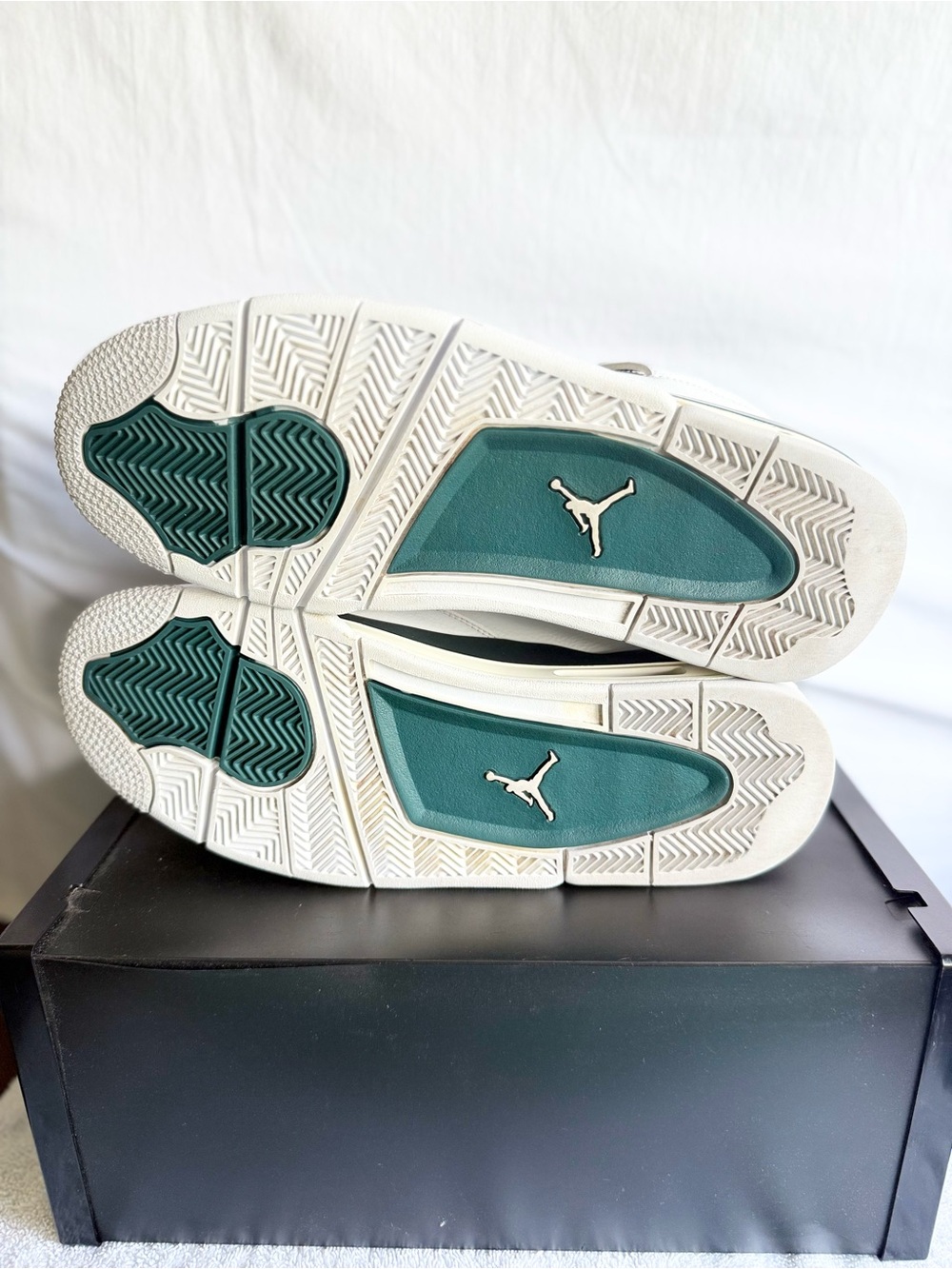 AUTHENTIC Jordan 4 Retro Oxidized Green size 11 FQ8138-103 2023 PRE-OWNED - Picture 6 of 8